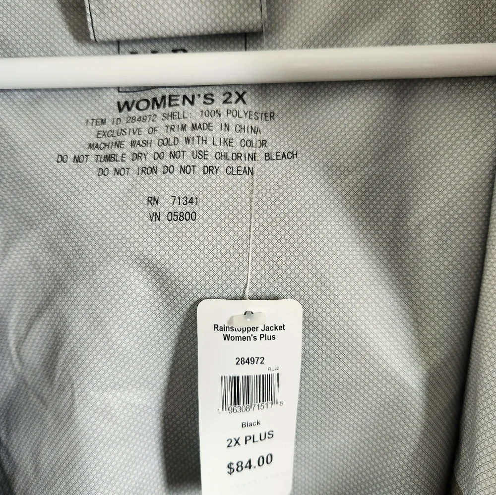 LL Bean Woman's Rain Jacket NWT - Picture 6 of 7